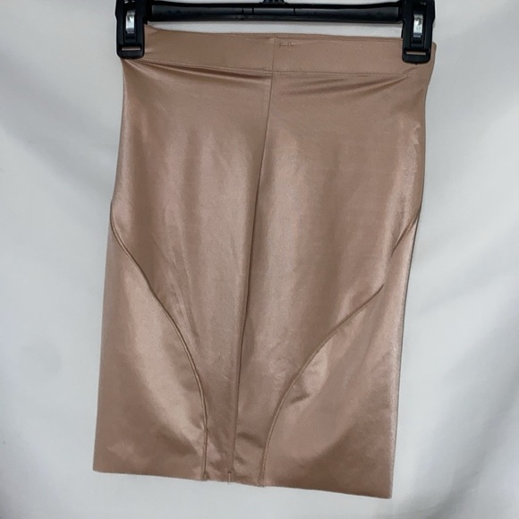 NWT SPANK SHAPEWEAR SHAPING HALF SLIP WO SIZE XS SMART GRIP STIPS STAY IN PLACE - Picture 8 of 9